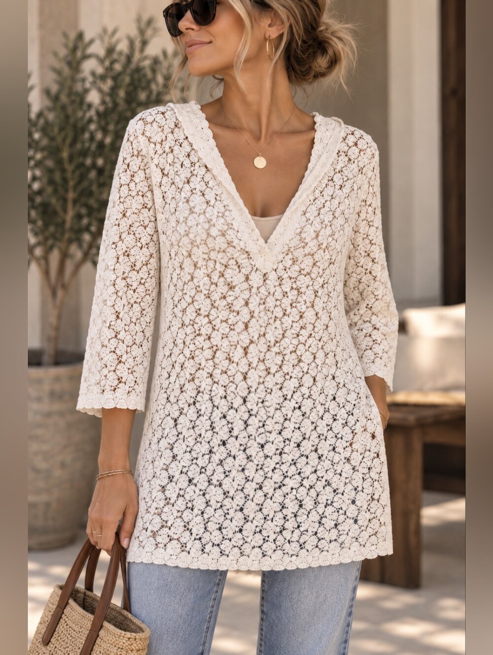 Solitaire | Cream Lace V-Neck Tunic Top, Size M
